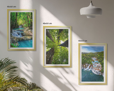 Set tablouri pentru dormitor Cascade cu apă verde din pădure