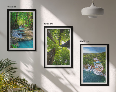 Set tablouri pentru dormitor Cascade cu apă verde din pădure