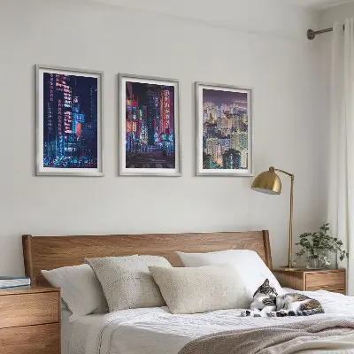 Set de tablouri pentru dormitor cu grafica lumini neon ale orașului de noapte