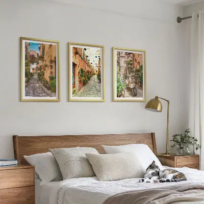 Set tablouri decorative cu tematică de străzi, flori și atmosferă italiană