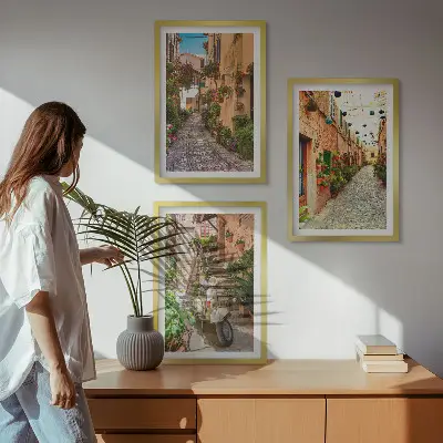 Set tablouri decorative cu tematică de străzi, flori și atmosferă italiană