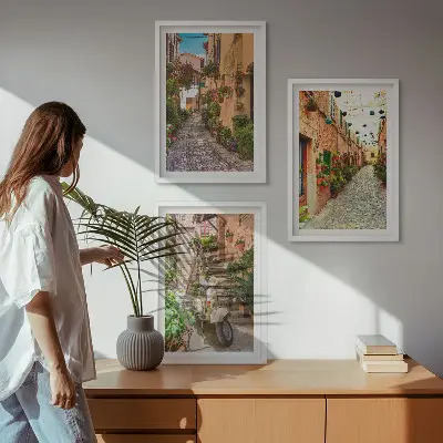 Set tablouri decorative cu tematică de străzi, flori și atmosferă italiană