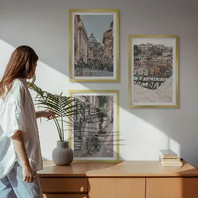 Set de tablouri pentru dormitor cu grafica străzilor fermecătoare din portul orașului