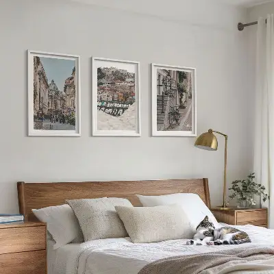 Set de tablouri pentru dormitor cu grafica străzilor fermecătoare din portul orașului