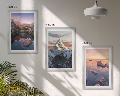 Set tablouri decorative Peisaje montane în fundal