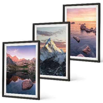 Set tablouri decorative Peisaje montane în fundal