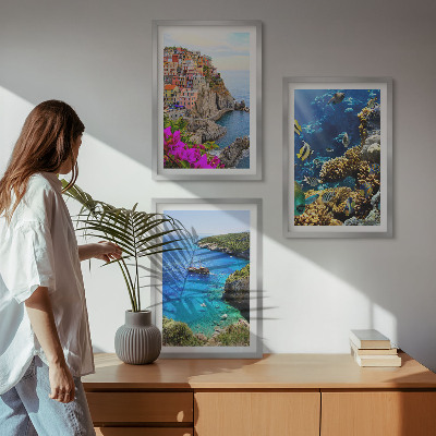 Set tablouri pentru dormitor Vederi la mare, case colorate