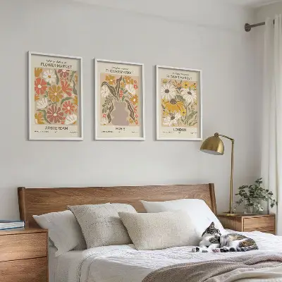 Set tablouri decorative cu modele florale inspirate din Amsterdam, Paris și Londra