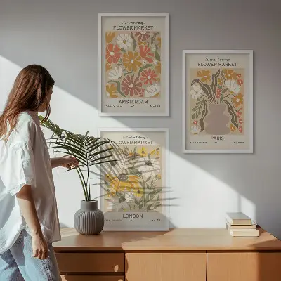Set tablouri decorative cu modele florale inspirate din Amsterdam, Paris și Londra