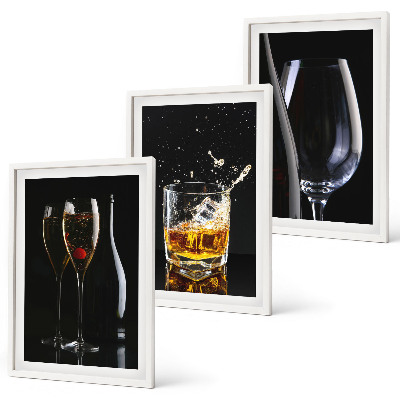 Set tablouri decorative Pahare de vin și whisky pe fundal negru