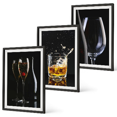 Set tablouri decorative Pahare de vin și whisky pe fundal negru