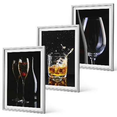 Set tablouri decorative Pahare de vin și whisky pe fundal negru