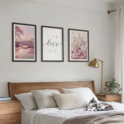 Set de tablouri decorative cu motivul inscripției podului cu flori