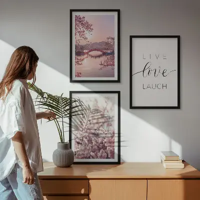 Set de tablouri decorative cu motivul inscripției podului cu flori