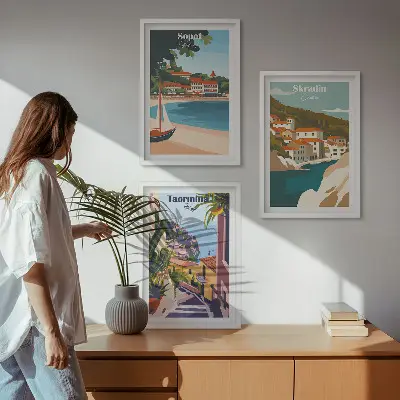 Set de tablouri decorative cu ilustrații ale orașelor de la malul mării