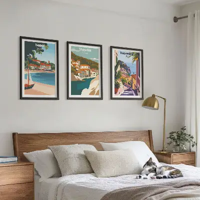 Set de tablouri decorative cu ilustrații ale orașelor de la malul mării