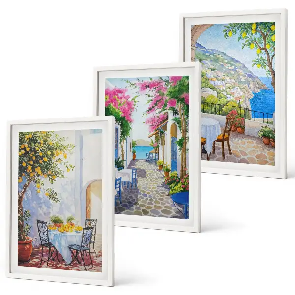 Set de tablouri decorative cu străzi fermecătoare, plante și mare