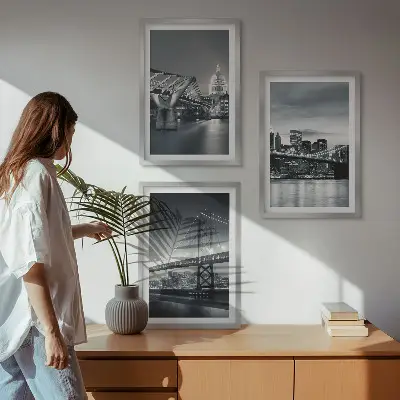Set de tablouri decorative cu poduri și arhitectură urbană în nuanțe de gri