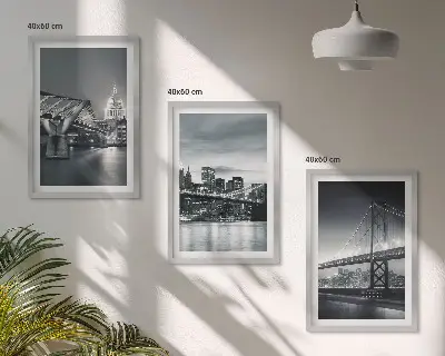 Set de tablouri decorative cu poduri și arhitectură urbană în nuanțe de gri