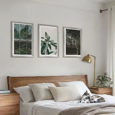 Set tablouri pentru dormitor cu model de frunze verzi pe fereastră