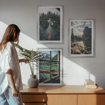 Set tablouri decorative cu peisaj de pod, pădure, lac, bărci și munți