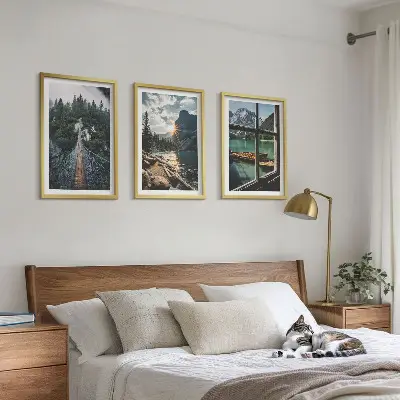 Set tablouri decorative cu peisaj de pod, pădure, lac, bărci și munți