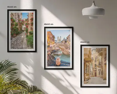 Set de tablouri pentru dormitor cu ilustrația Străzile fermecătoare ale fântânii