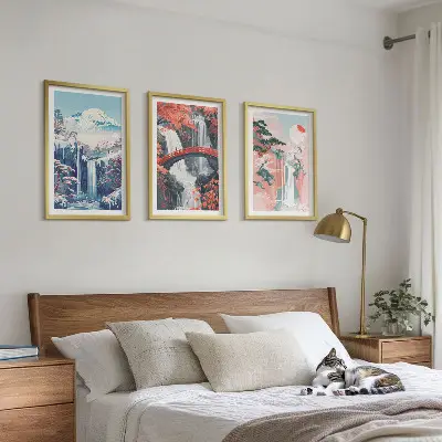 Set tablouri pentru dormitor cu peisaj de cascadă, munți, pod și copaci