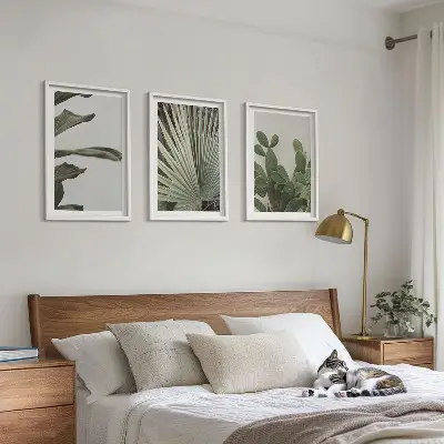 Set de tablouri decorative cu frunze de plante tropicale pastelate