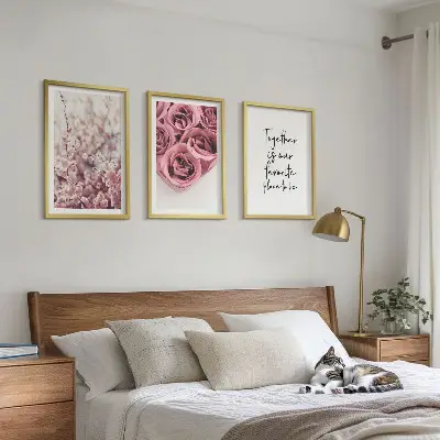 Set tablouri decorative cu buchete de trandafiri și inscripție