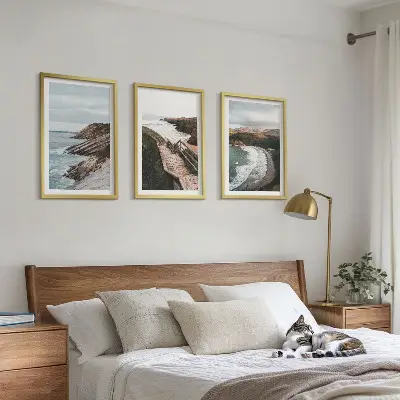 Set tablouri decorative vederi la stânci și peisaje de plajă