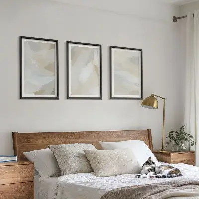 Set de tablouri pentru dormitor cu fundal abstract realizat prin tehnica pensulei