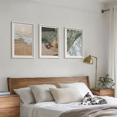 Set tablouri decorative cu imprimeu ochelari de soare și pălărie de plajă