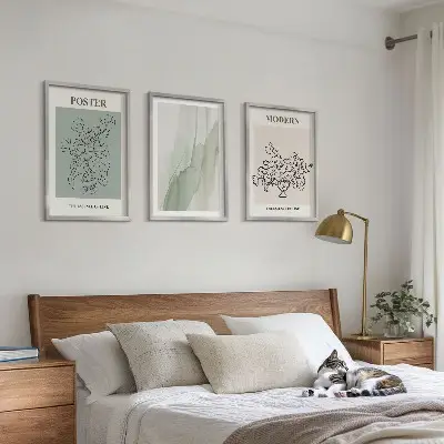 Set tablouri decorative cu model flori într-o vază modernă