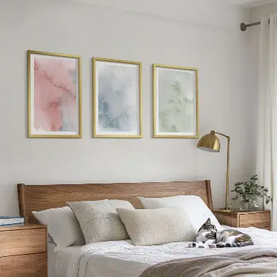 Set tablouri pentru dormitor cu structuri pastelate de acuarelă