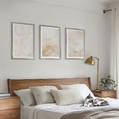 Set tablouri pentru dormitor cu texturi pastelate la modă