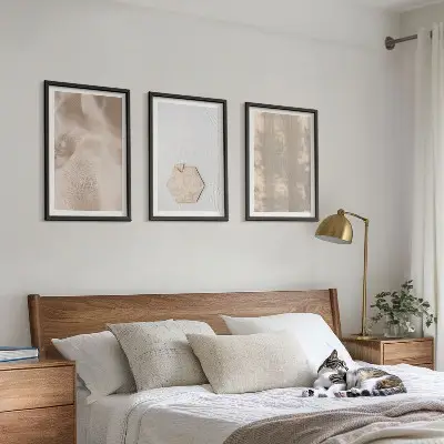 Set de tablouri pentru dormitor cu texturi subtile în stil boho nature