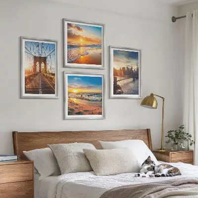 Set de tablouri gata de agățat poduri la apus în oraș