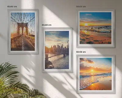 Set de tablouri gata de agățat poduri la apus în oraș