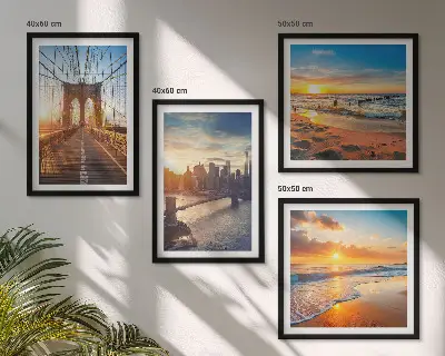 Set de tablouri gata de agățat poduri la apus în oraș