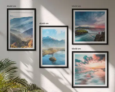 Compoziție de tablouri pentru perete cu peisaje montane și cascade