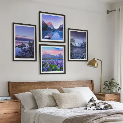 Set de tablouri gata de agățat cu peisaje montane, apă și câmp de flori