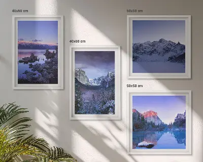 Compoziție de tablouri pentru perete cu peisaje montane la apus de soare peste apă