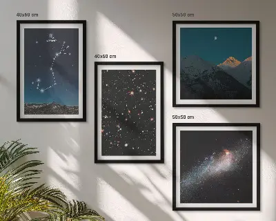 Compoziție de tablouri pentru perete cu peisaje spațiale ale galaxiilor