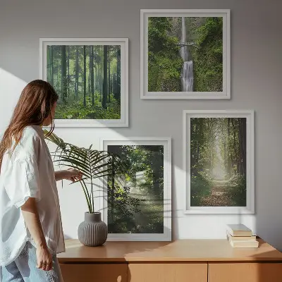 Compoziție de tablouri pentru perete cu raze de lumină în pădurea verde