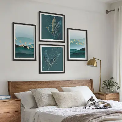 Compoziție de tablouri pentru perete cu peisaje abstracte și valuri de păsări