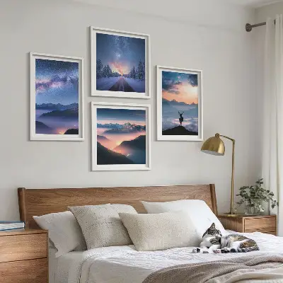 Set de tablouri gata de agățat cu cer nocturn și cerb în munți învăluiți în ceață