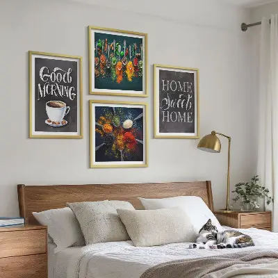 Set de tablouri gata de agățat cu motive de condimente, cafea și ierburi