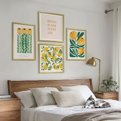 Compoziție de tablouri pentru perete cu modele de plante cu flori