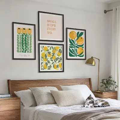 Compoziție de tablouri pentru perete cu modele de plante cu flori